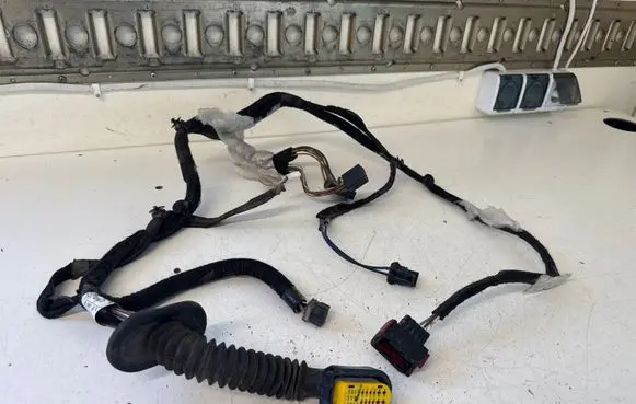 Opel Vivaro Front door wiring loom 93859942 8200715012