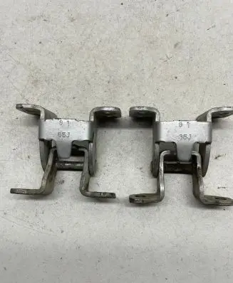 Suzuki Grand Vitara II Tailgate/trunk/boot hinge