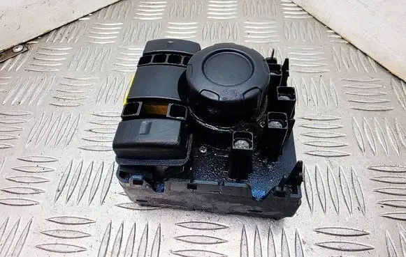 Land Rover Range Rover Sport L320 Suspension ride height/mode switch YUD501410WVH