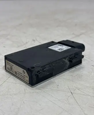 BMW 7 G11 G12 Blind spot module 6877834