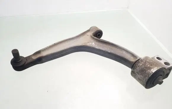Opel Vectra C Front lower control arm/wishbone