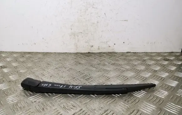 Suzuki SX4 S-Cross Rear wiper blade arm