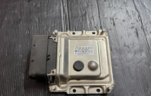 Mercedes-Benz CLS C218 X218 Adblue control unit A0009003909 0281032558 A0009019603