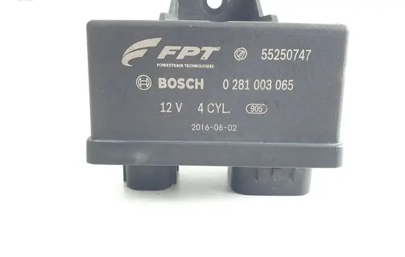 Fiat Doblo Glow plug pre-heat relay 55250747 0281003065