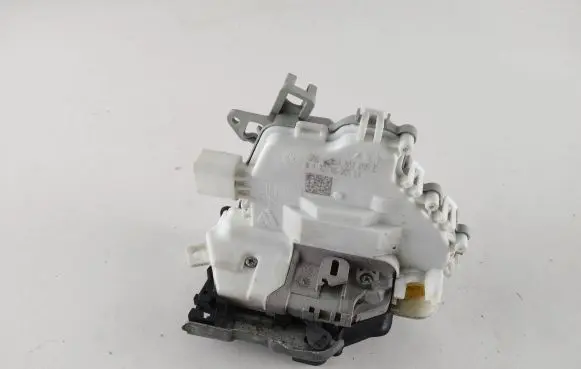 Audi A6 S6 C7 4G Front door lock 8J1837015E