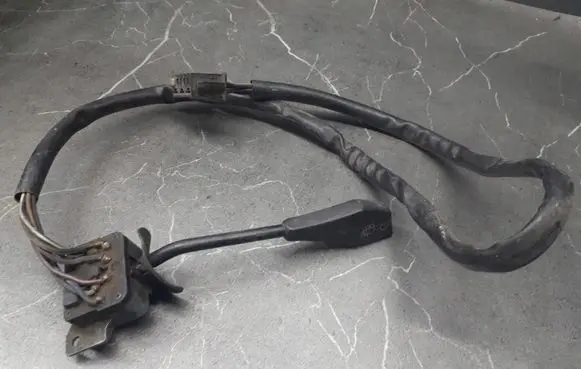 BMW 5 E60 E61 Windshield washer fluid level sensor 1365821