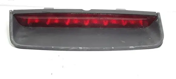 Nissan Primera Third/center stoplight 270277