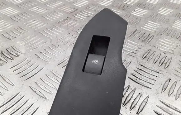 Chevrolet Captiva Electric window control switch 201003485