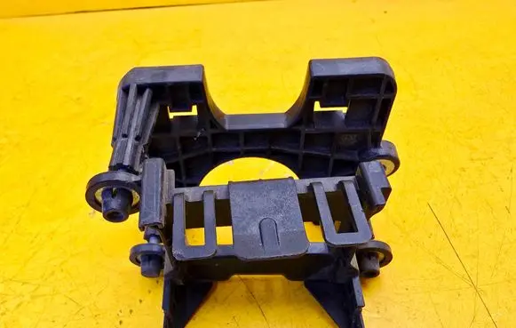 Volkswagen PASSAT B8 Blind spot radar bracket 3Q0907704A