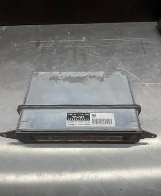 Lexus IS 220D-250-350 Engine control unit/module 8966153860 2751009071 89661-53860