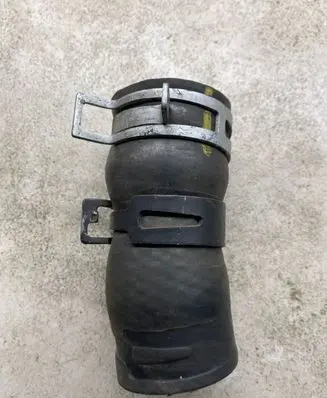 Toyota Avensis T270 Engine coolant pipe/hose