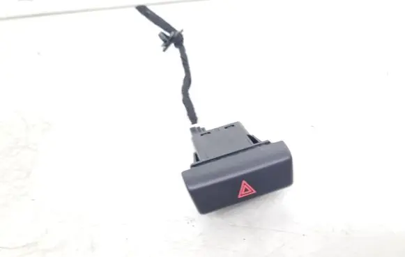 Mazda CX-3 Hazard light switch DA6A664H0