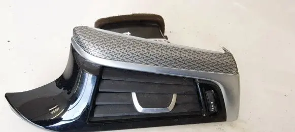 BMW 5 G30 G31 Dash center air vent grill 933085808