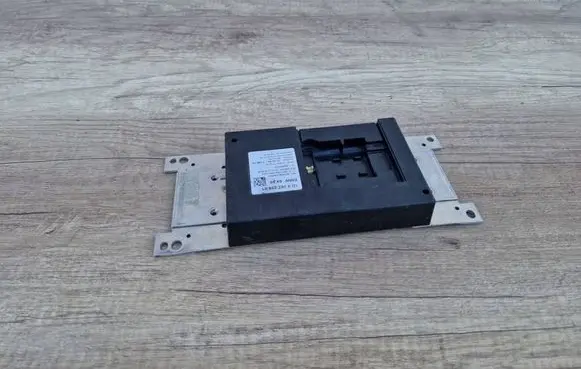 BMW 5 E60 E61 Other control units/modules 0000500279 84.10
