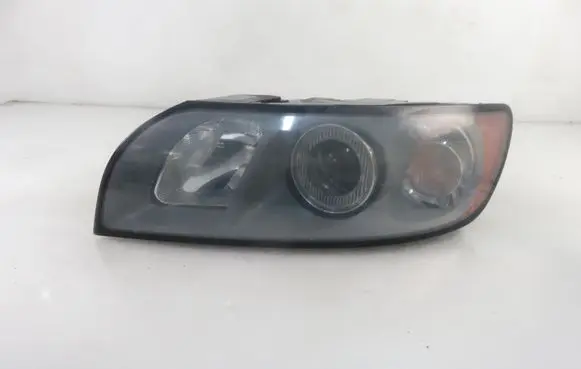 Volvo V50 Headlight/headlamp 30698885