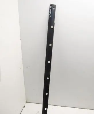 Toyota Yaris Front sill (body part) 758520D020