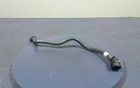 BMW X5 E53 Engine coolant pipe/hose 8598354