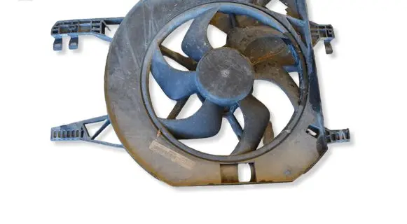 Renault Trafic II (X83) Electric radiator cooling fan 8200662037 17052010 1831983