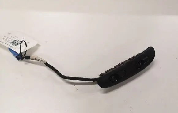 Opel Vectra B Electric window control switch 90433372 03155301 008008002