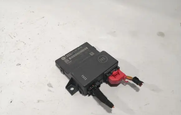 Audi A5 Sportback 8TA Gateway control module 8T0907468AD