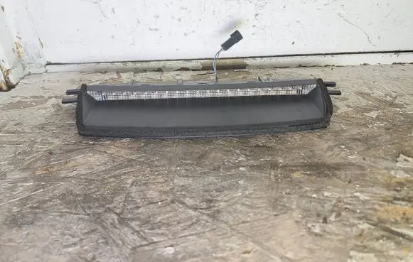 BMW 3 E46 Third/center stoplight 63258375495 8375495