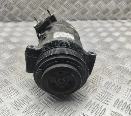 Land Rover Discovery 5 Air conditioning (A/C) compressor (pump) CPLA19D629BG