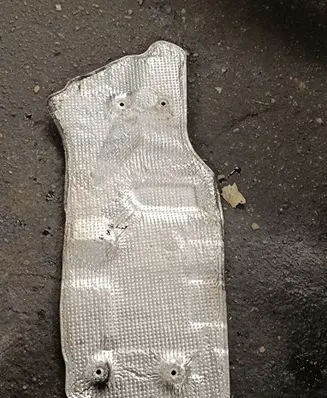 BMW 5 F10 F11 Heat shield in engine bay 7185246