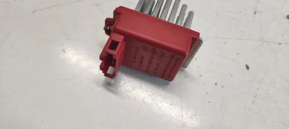 Ford Galaxy Heater blower fan relay 657364M 5DS00646701 1J907521