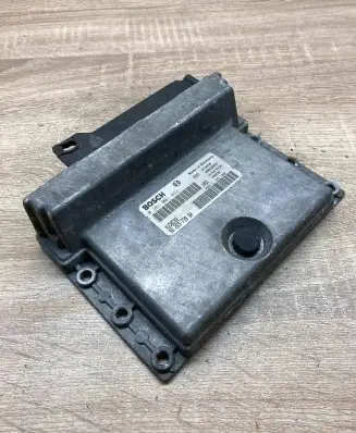 Peugeot 806 Engine control unit/module ECU 9626373980 0281001442 XUDBC02