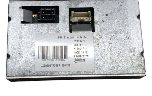 Volkswagen PASSAT B7 Light module LCM 89393773