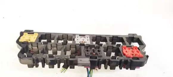 Audi A4 S4 B5 8D Fuse box set 8D0937503E