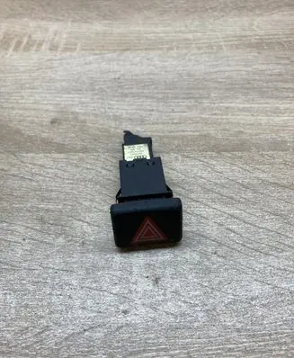 Audi A4 S4 B6 8E 8H Hazard light switch 8E0941509