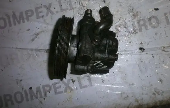 Mazda 323 Power steering pump