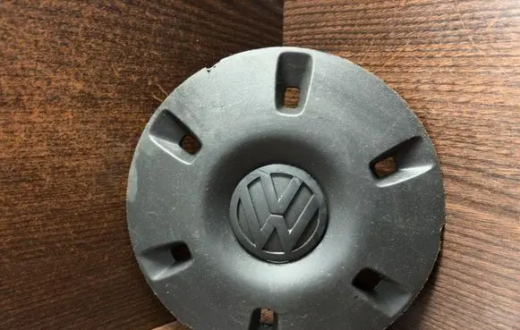 Volkswagen Crafter Original wheel cap 9064010025 A9064010025