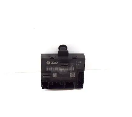 Audi A1 Door control unit/module P10121625 8X0959792K