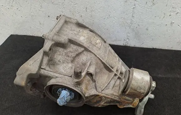 Mercedes-Benz E W213 Rear differential A2133510005 2133503512 A2133510008