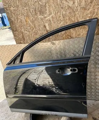 Volvo V50 Front door