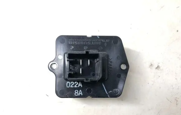 Suzuki Grand Vitara II Heater blower motor/fan resistor 022A8A