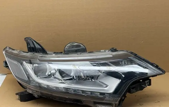 Mitsubishi Outlander Headlight/headlamp ECM92122A20