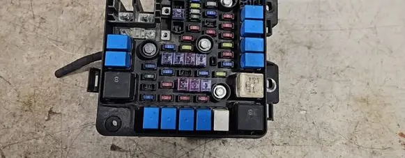 Hyundai Santa Fe Fuse module 