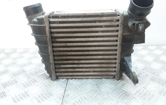 Volkswagen Polo Intercooler radiator 6Q0145804A