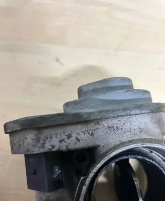Skoda Octavia Mk2 (1Z) Throttle valve 038128068G