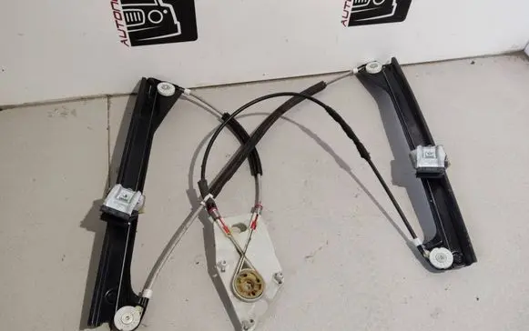 Volkswagen Polo V 6R Front door electric window regulator 6R4837462C