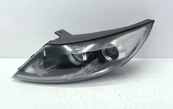 KIA Sportage Headlight/headlamp 921013UXXX