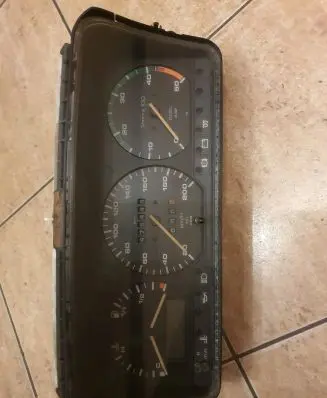 Volkswagen PASSAT B4 Speedometer (instrument cluster) 701919933Bc 701919933bg 701919059bd