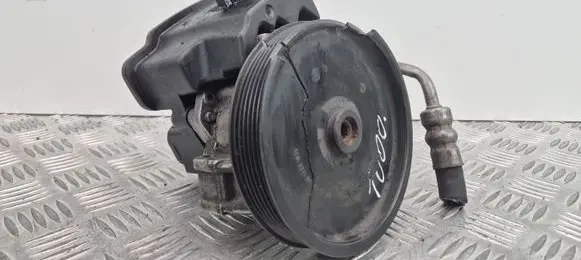 Mercedes-Benz C W204 Power steering pump A0044667001
