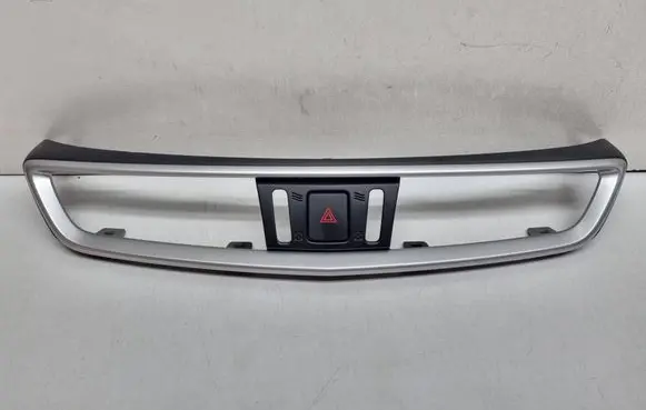 Nissan X-Trail T32 Dashboard glove box trim PG05LZ08