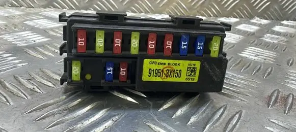 KIA Ceed Fuse module 919513X150
