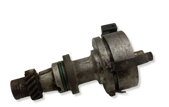 Volkswagen Golf II Spark distributor 037905205 0237520010
