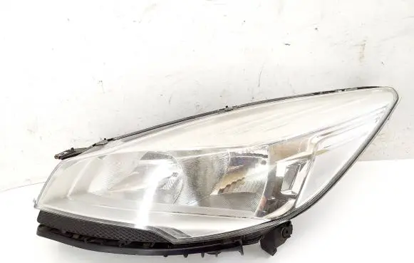 Ford Kuga II Headlight/headlamp CV4413W030BE